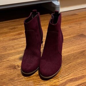 Elegant Burgundy Ankle Boots